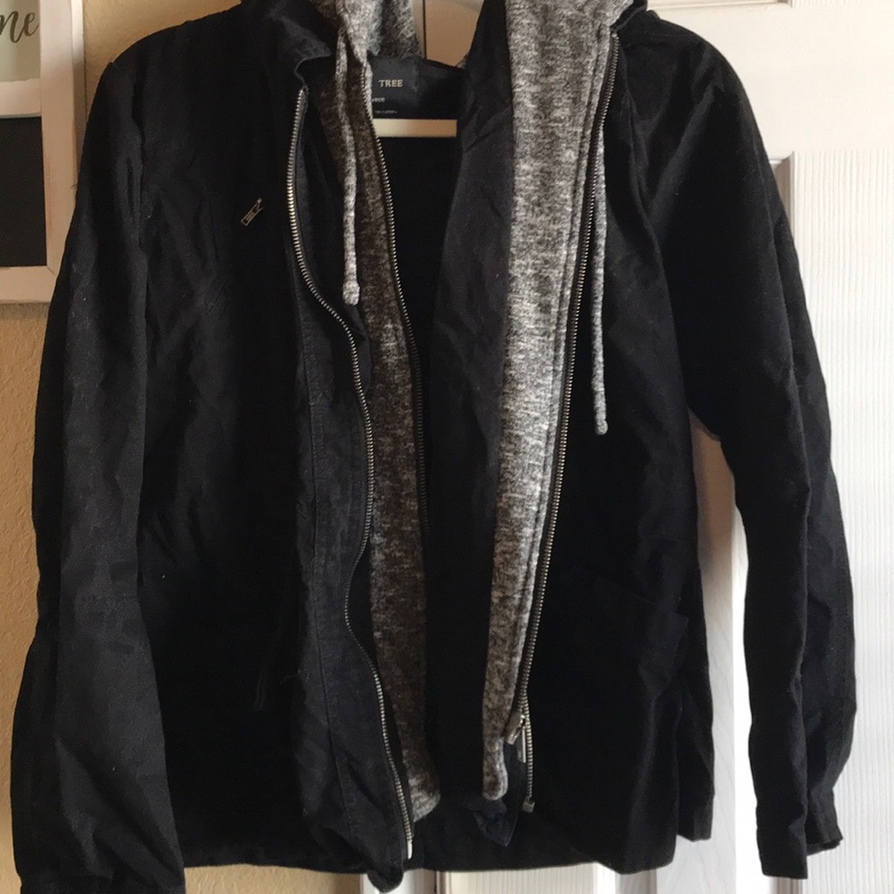 Utility jacket with faux lining